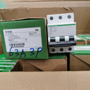 施耐德 Schneider Electric  3P MCB 